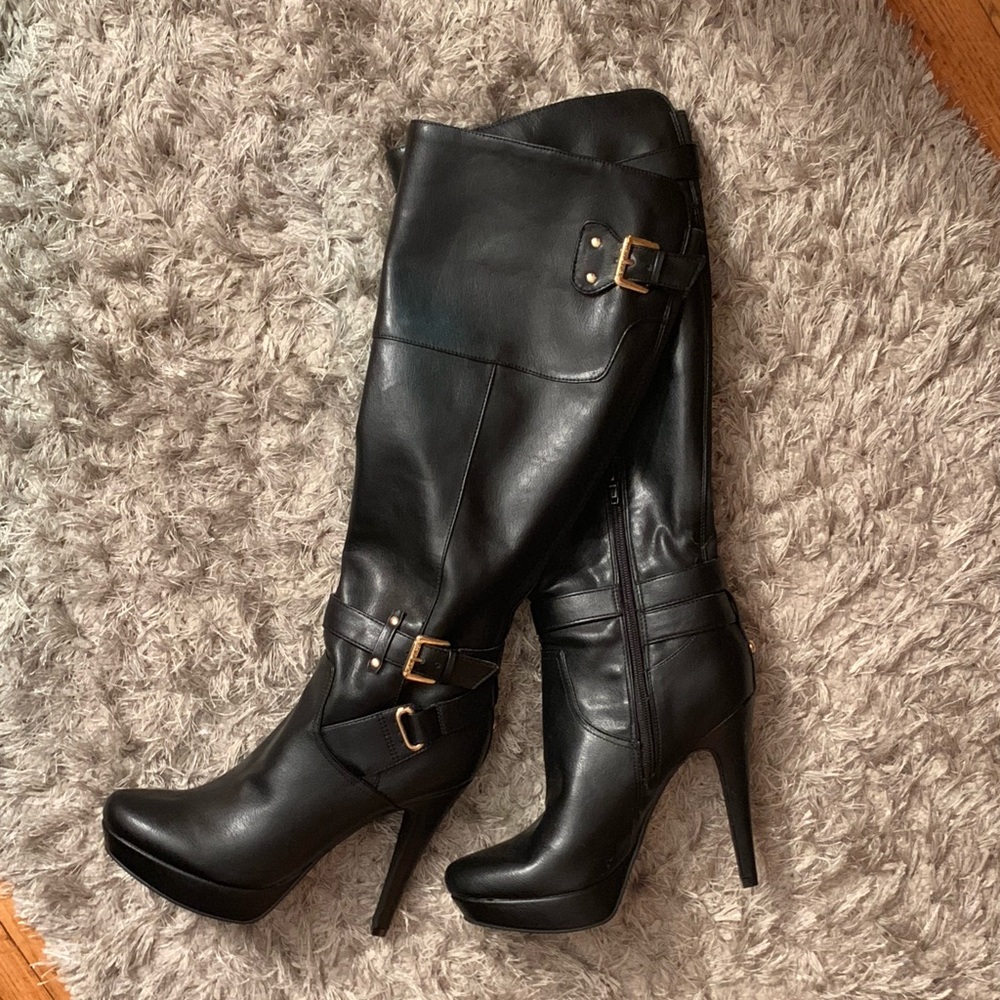 Mid-calf Black Guess Boots